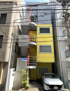 金沢ビルの外観