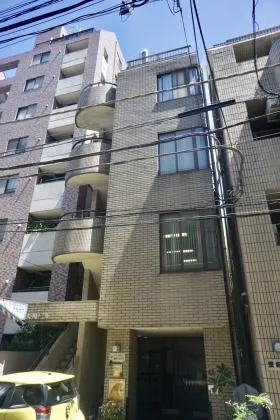 赤川ビルの外観