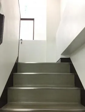 鈴木ビルの外観