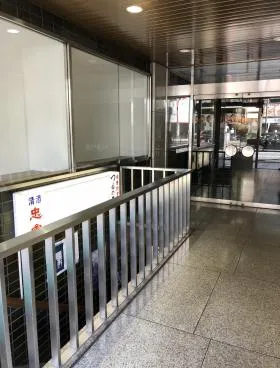機械工具会館の外観