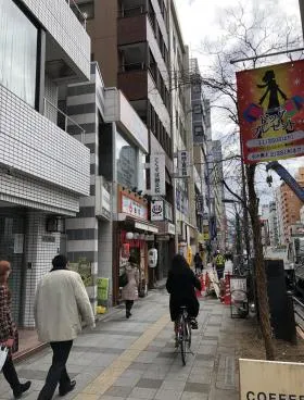 望月ビルの外観