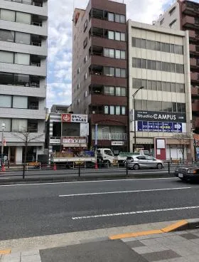 望月ビルの外観