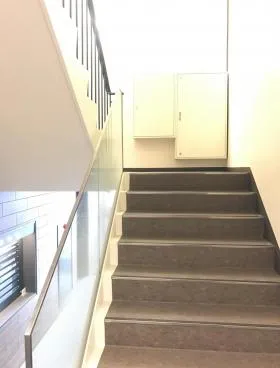 芝ビルの外観
