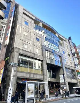 FHONTIS(フォンティス)ビルの外観
