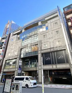 FHONTIS(フォンティス)ビルの外観