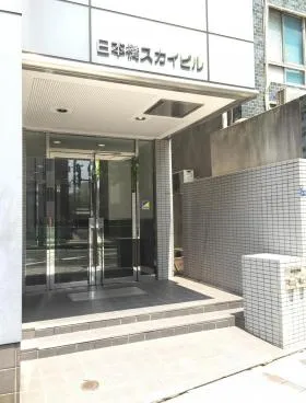 日本橋スカイビルの外観
