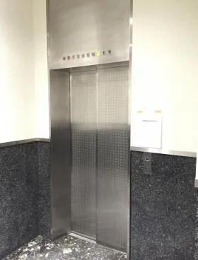 日本橋スカイビルの外観