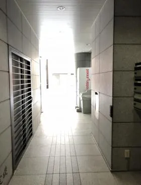 パークウエストビルの外観