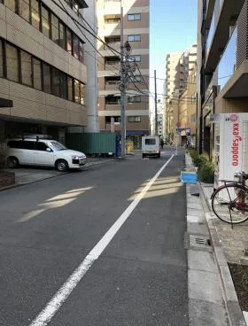 近源ビルの外観
