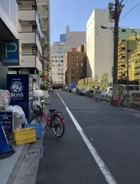 近源ビルの外観