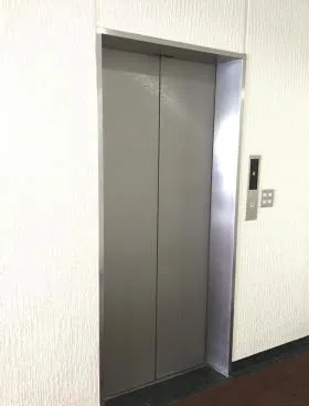 石金日本橋ビルの外観