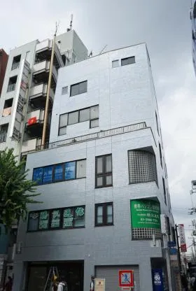 第2岡田屋ビルの外観