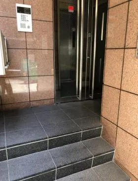 マイルドビルの外観
