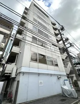 COMS FORUMの外観