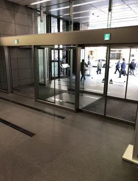 八重洲口大栄ビルの外観