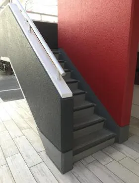 小川ビルの外観