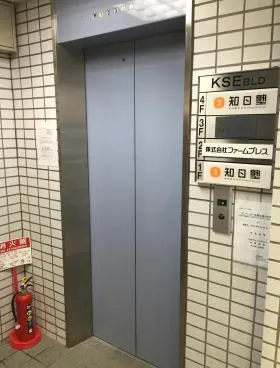 KSEビルの外観