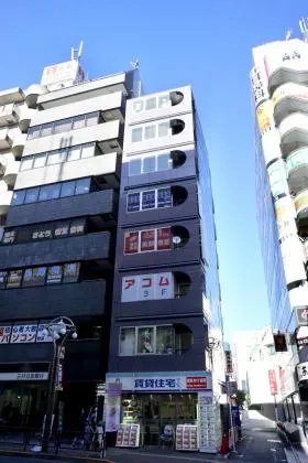 キカワダビルの外観