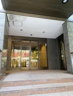 OZAWA BUILDINGの外観