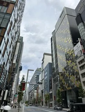 モンブラン銀座ビルの外観