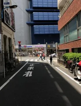 ニュー竹宝ビルの外観