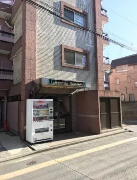 諏訪町マンションの外観