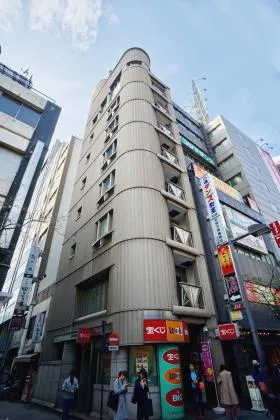 コタニタワーの外観