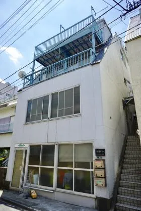 生沼ビルの外観