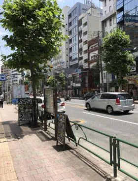 泉和ビルの外観