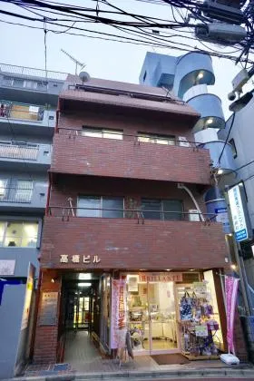 高橋ビルの外観