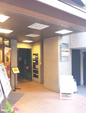 MFビルの外観