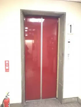 海野ビルの外観