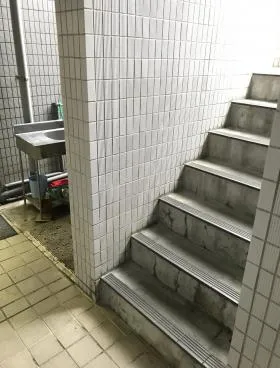 第5康洋ビルの外観