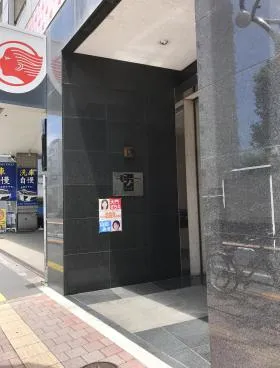 モアクレスト高田馬場の外観
