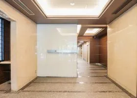 いちご南平台ビルの外観