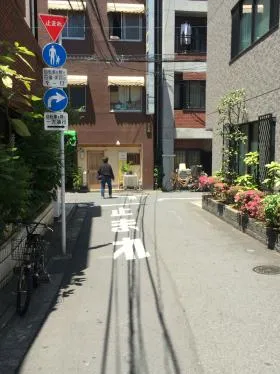 フラワービルの外観