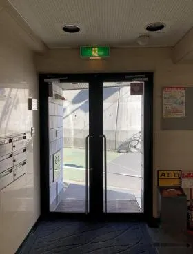 CADビルの外観