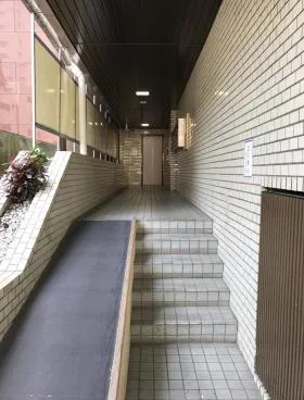 ICNビルの外観