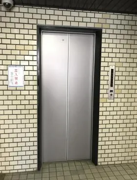 ICNビルの外観