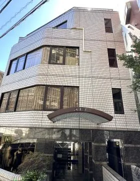 Aビルの外観