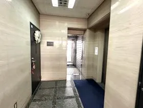 Aビルの外観