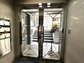 Aビルの外観