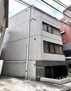 Aビルの外観