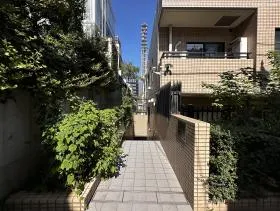 コンフォール四谷ビルの外観