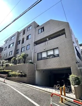 コンフォール四谷ビルの外観