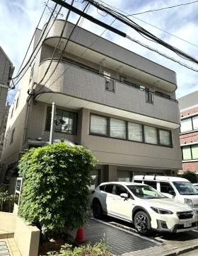 ROYAL四谷ビルの外観