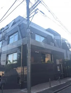 相信若葉ビルの外観