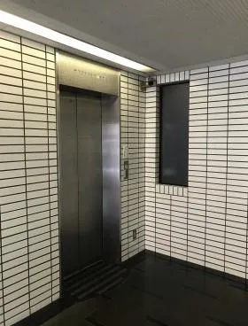 安藤ビルの外観