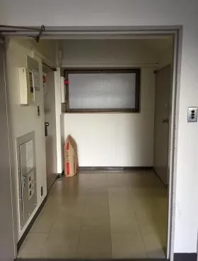 小川ビルの外観