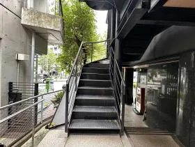 ACN四谷三丁目ビル(旧:ポワロービル)の外観